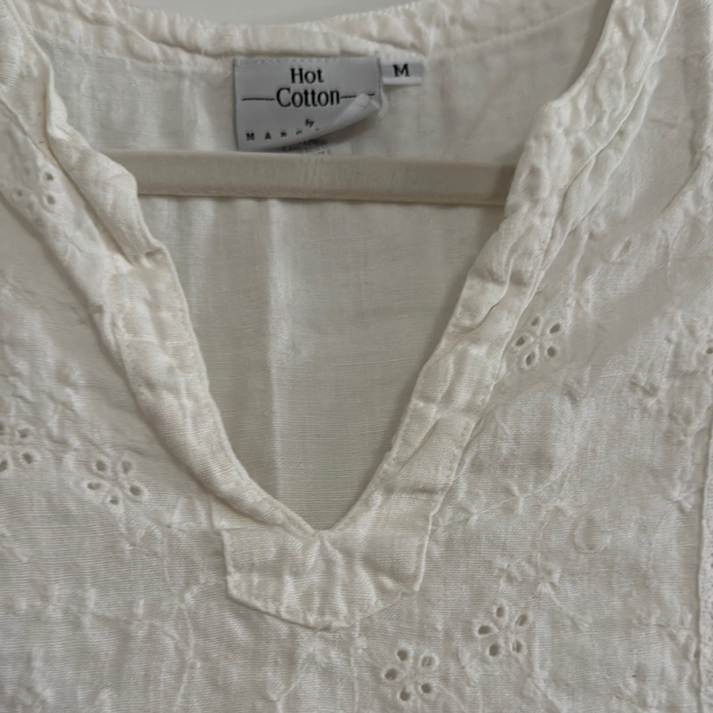 Hot Cotton 3/4 Sleeve Eyelet Linen Blouse - Picture 4 of 7